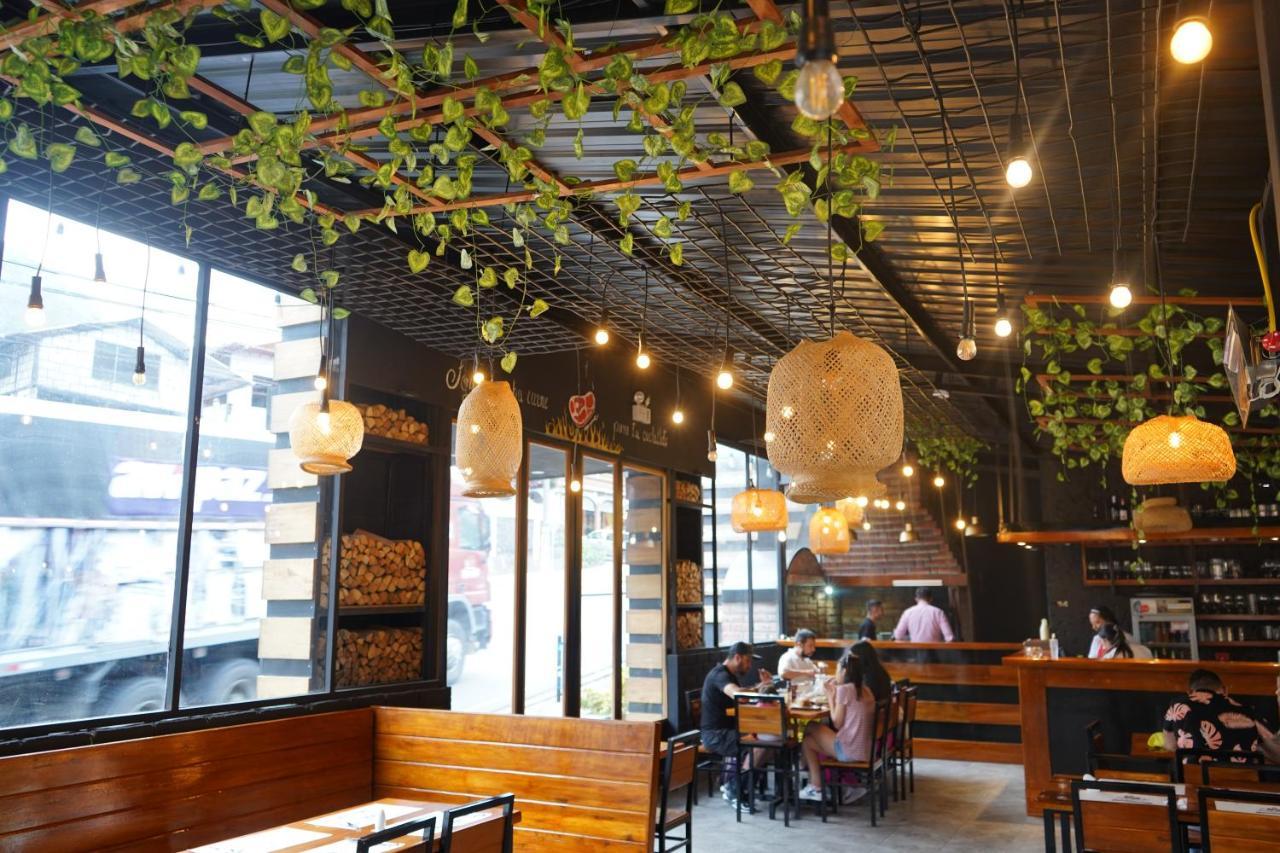Hotel Tungurahua 巴尼奥斯 外观 照片
