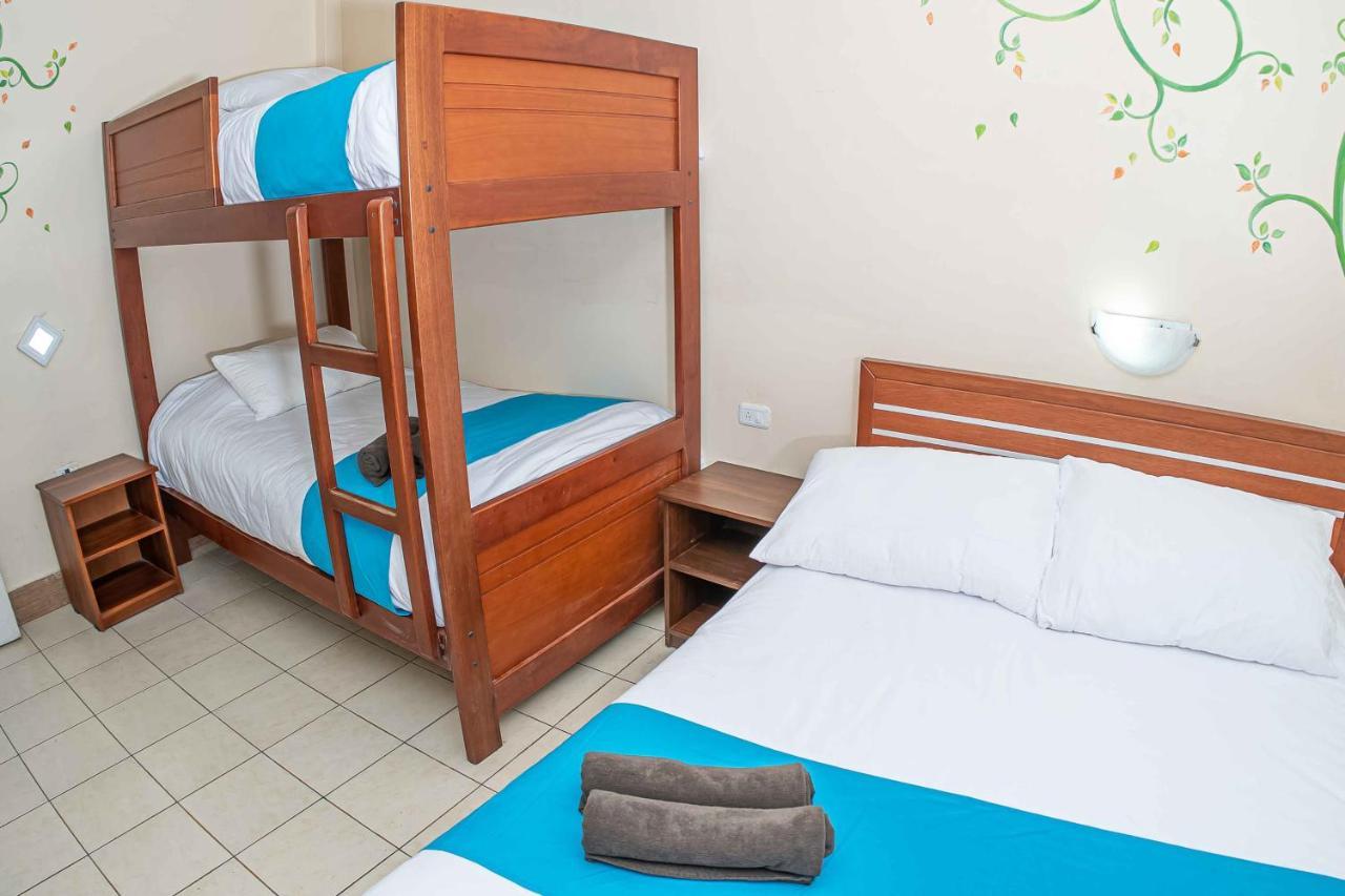 Hotel Tungurahua 巴尼奥斯 外观 照片