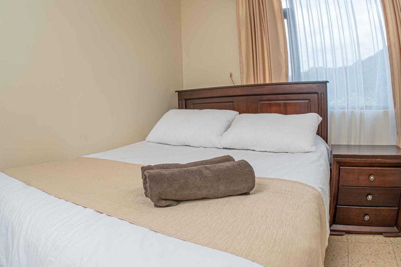 Hotel Tungurahua 巴尼奥斯 外观 照片