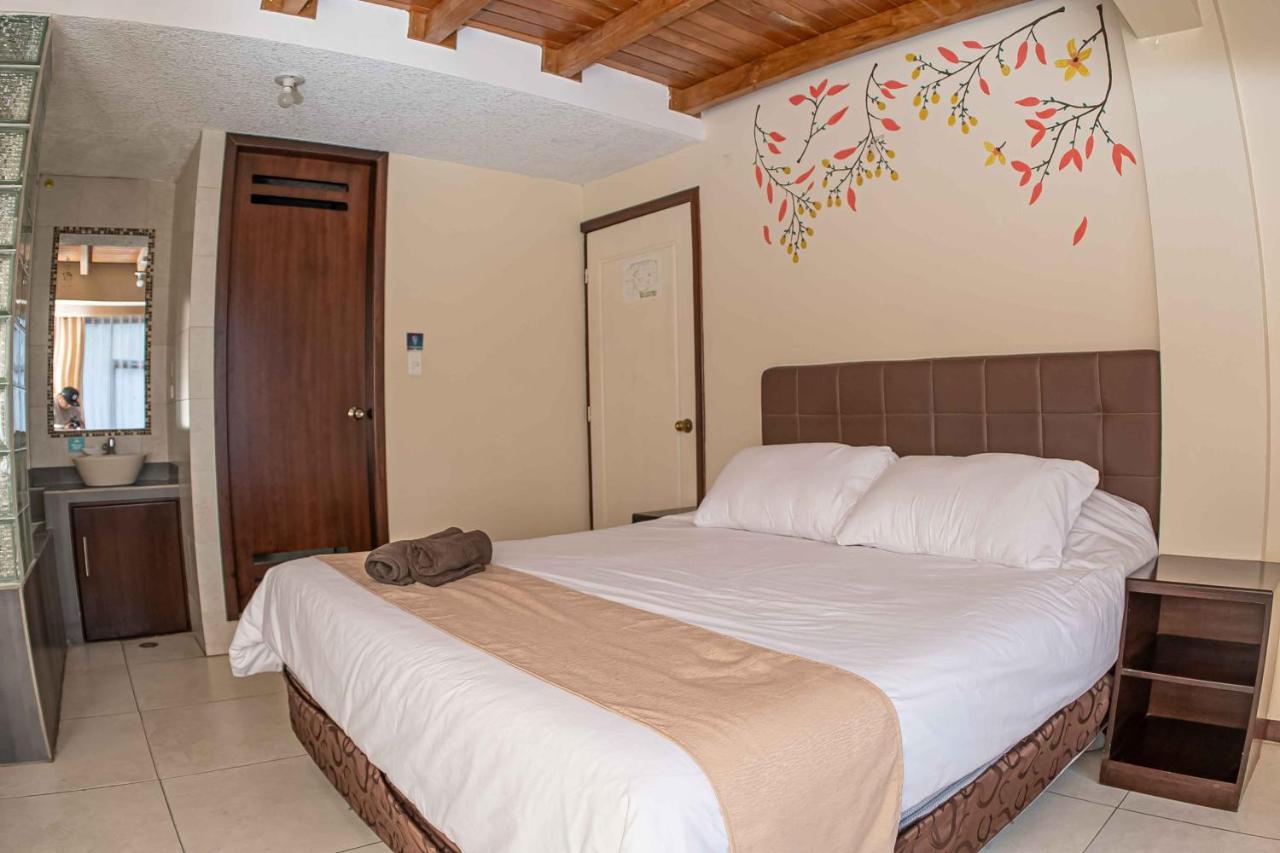 Hotel Tungurahua 巴尼奥斯 外观 照片