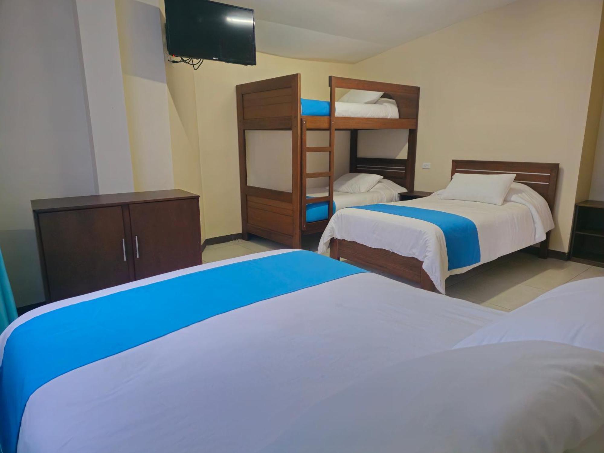 Hotel Tungurahua 巴尼奥斯 外观 照片