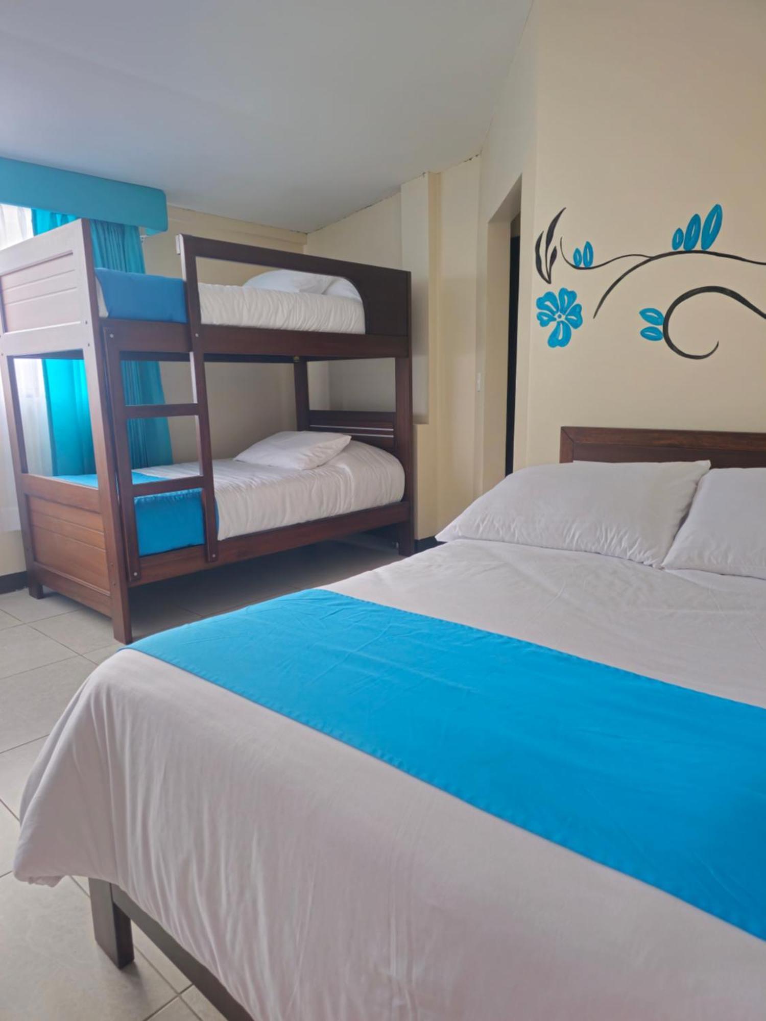 Hotel Tungurahua 巴尼奥斯 外观 照片